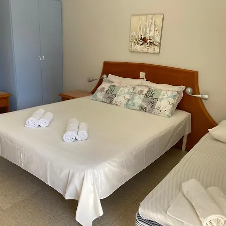 Apartment Light & Blue Gardens Protaras